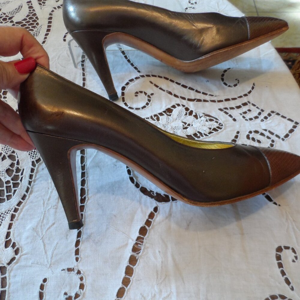 Chanel Light Brown Calf Leather Pumps w/Lizzard Trim cap Toe Size 38.5 - Picture 10 of 16